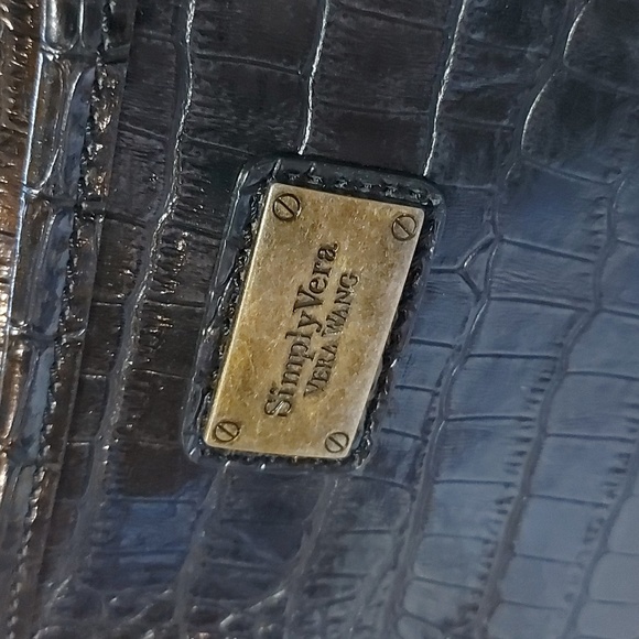 Vera Wang Croco Crossbody Bag, Vegan Leather! - Picture 3 of 9